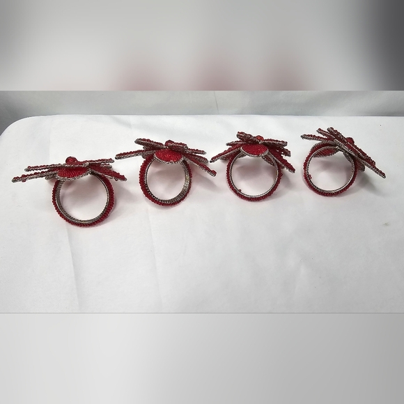 Beautiful Beaded Poinsettia Napkin Rings Holidays Festive - Picture 2 of 6